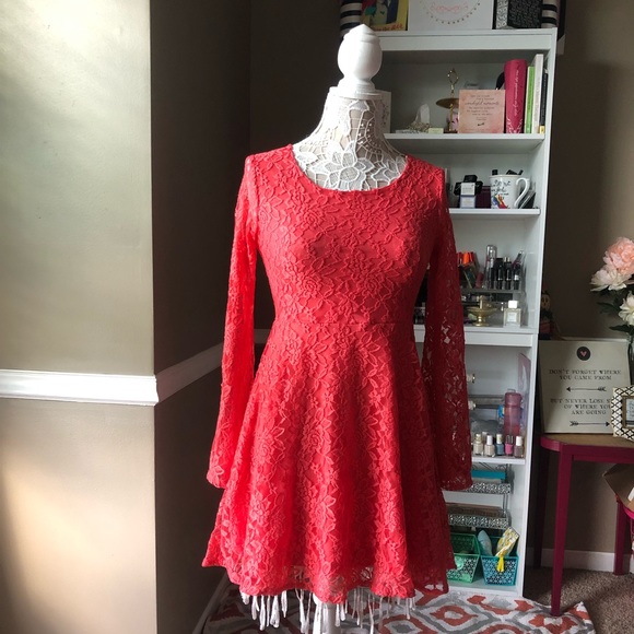 Dress - Picture 2 of 3